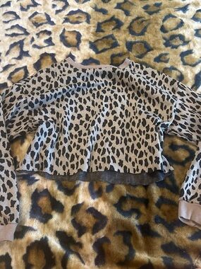 SHEIN Taupe and Black Leopard Print Cropped Sweater
